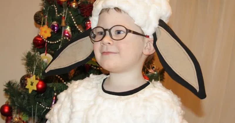 Jak uszyć strój owieczki dla dziecka – proste kroki i materiały