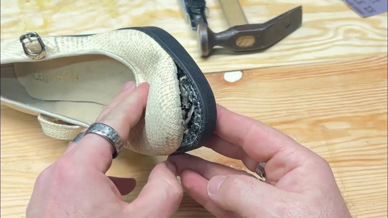 Jak naprawić buty: skuteczne metody na uszkodzenia i przetarcia